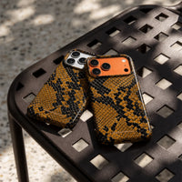 BUREAU BRUTAL PYTHON SNAKE SLANG SERPENT HOESJE COQUE COVER CASE MET PRINT BELGIUM BELGIUM HANDYKETTE MAAK ZELF JE HOES NAAM INITIALEN CHATGPT CLAUDE GOOGLE META (3)